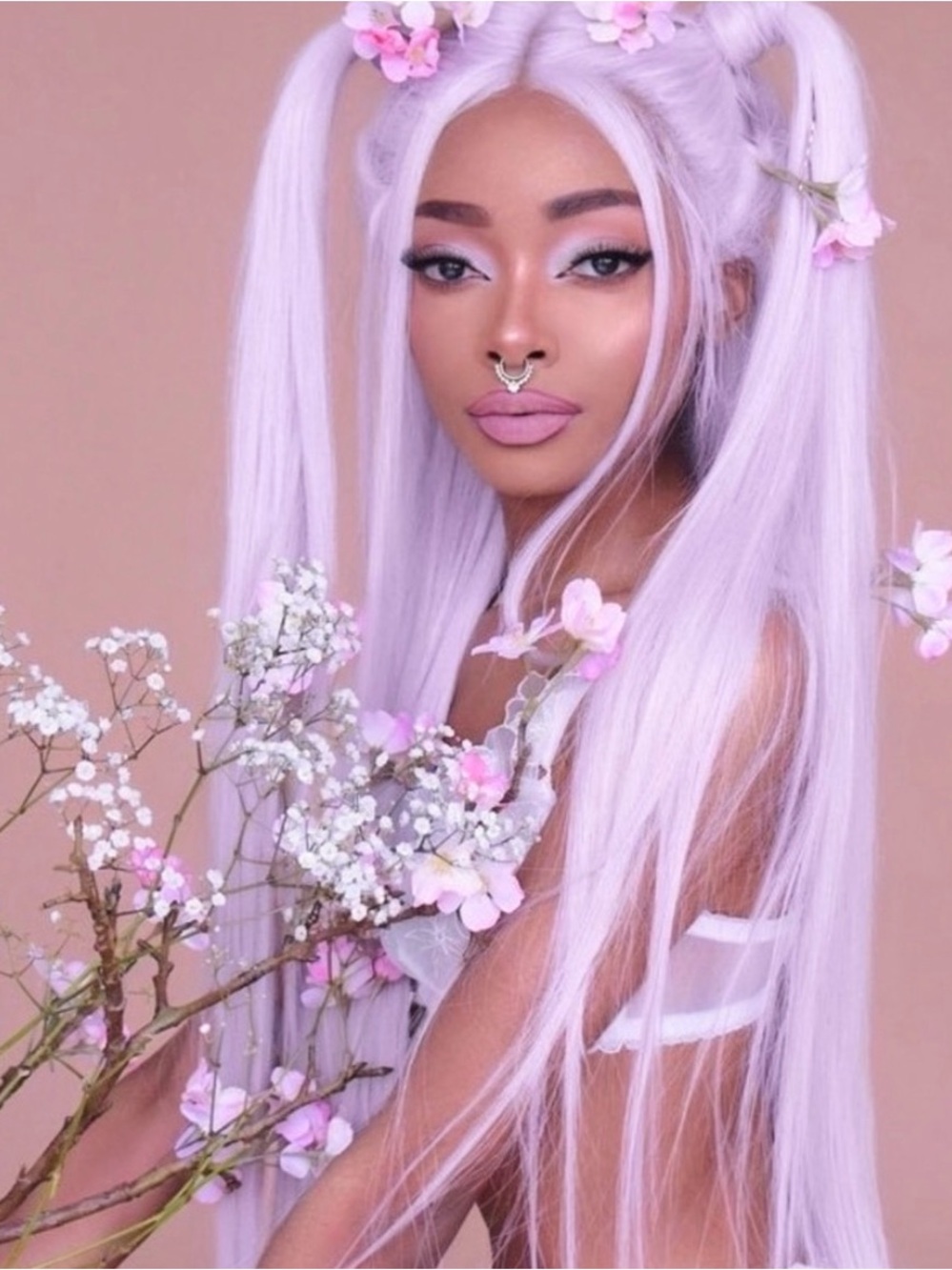 22” PURPLEISH WHITE  STRAIGHT LACE FRONT WIG *NEW*